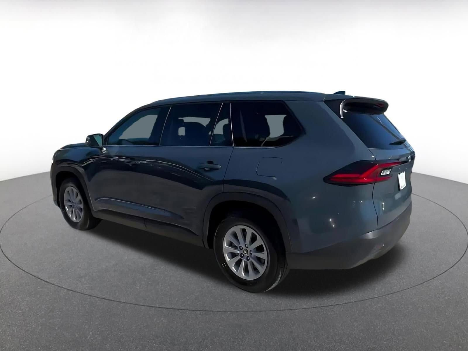 Thumbnail: 2025 Toyota Grand Highlander - 10