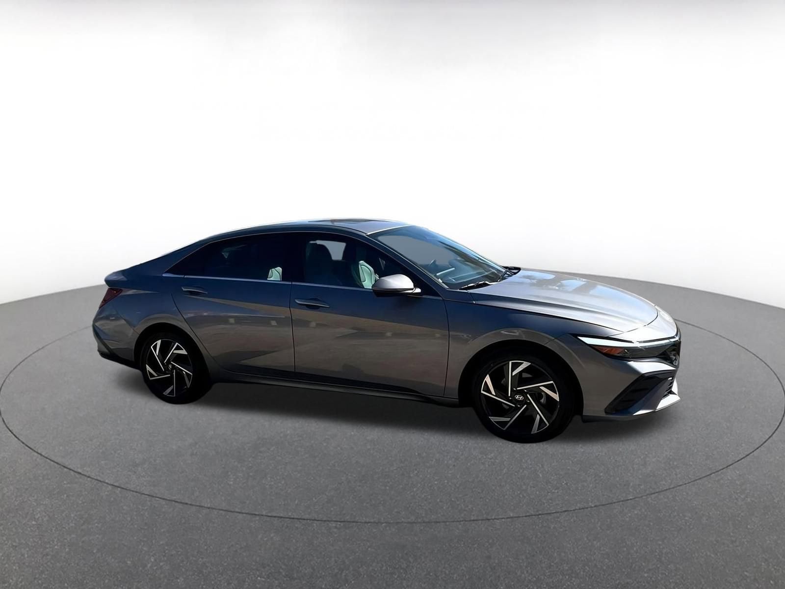 Thumbnail: 2025 Hyundai Elantra - 1