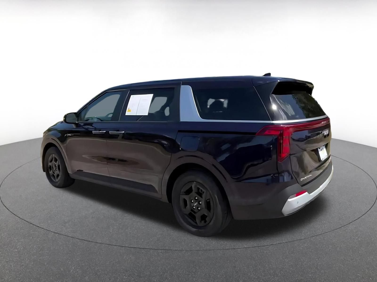 Thumbnail: 2026 Kia Carnival - 10