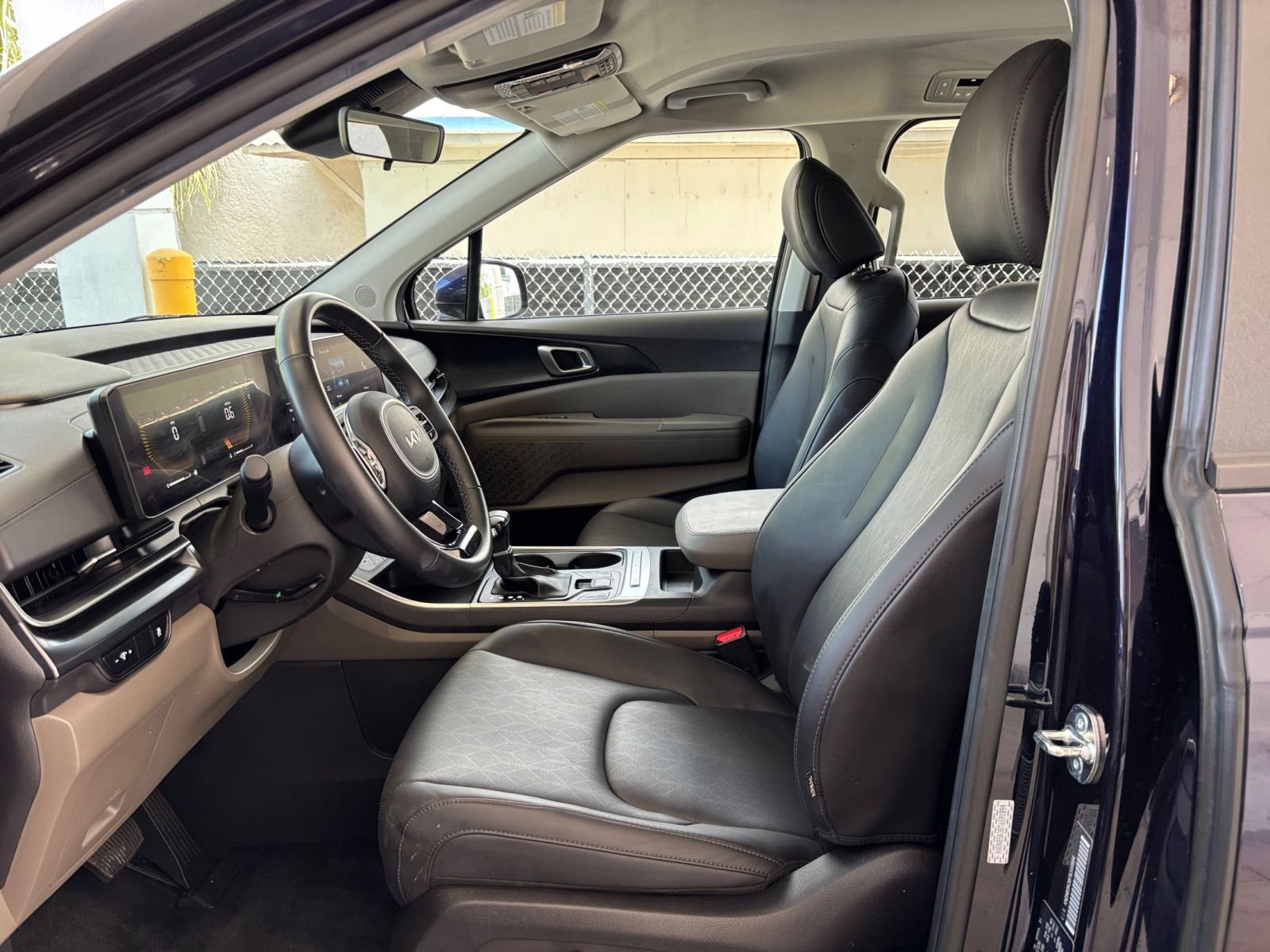 Thumbnail: 2026 Kia Carnival - 29