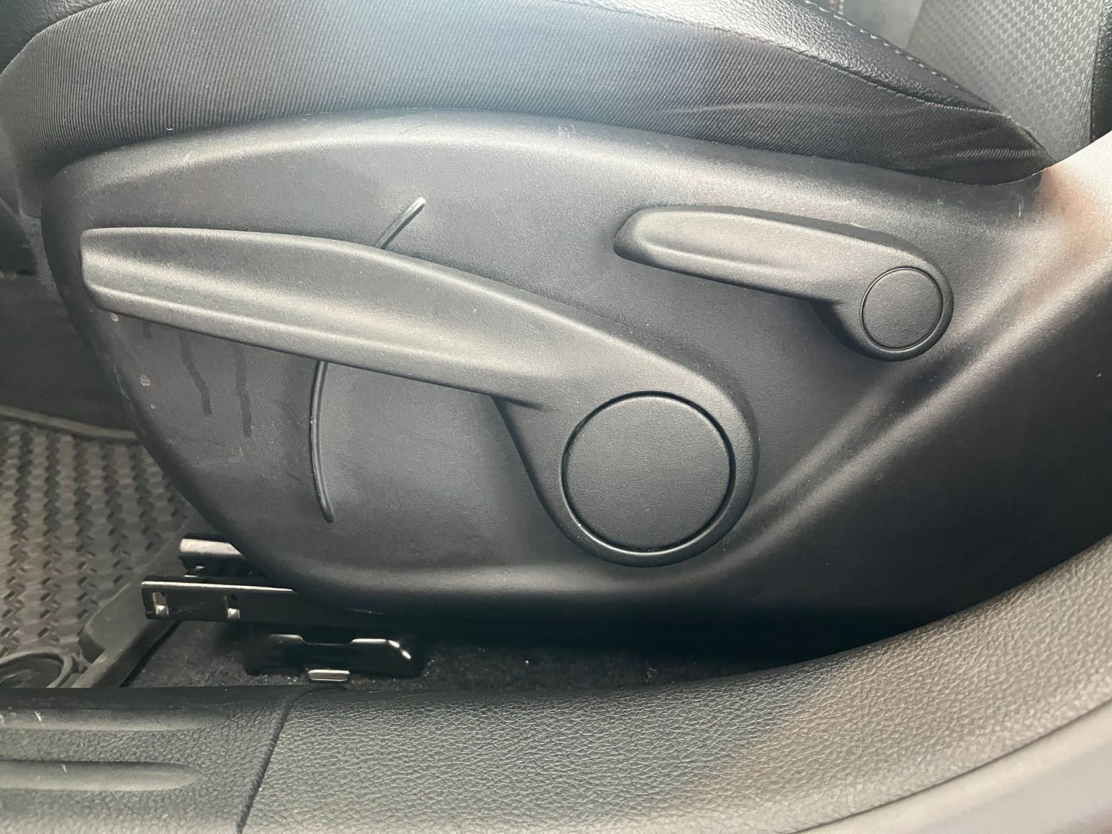 Thumbnail: 2025 Jeep Compass - 23