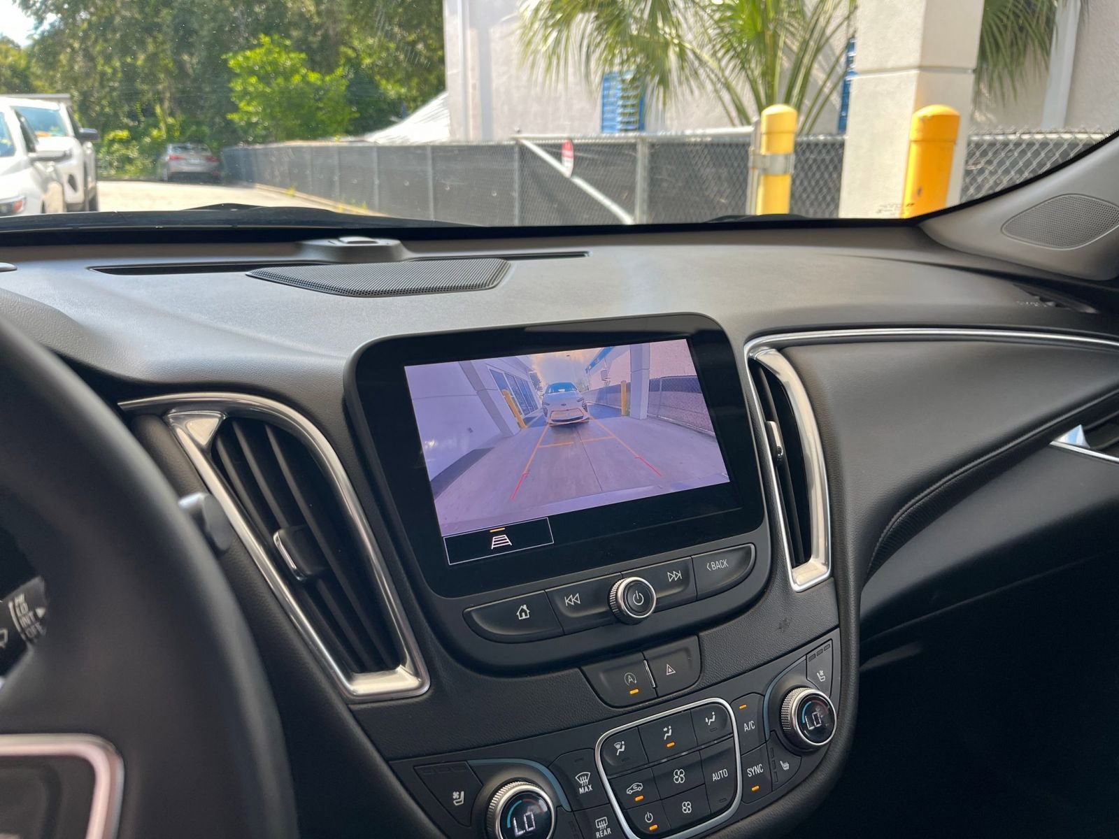 Thumbnail: 2024 Chevrolet Malibu - 17