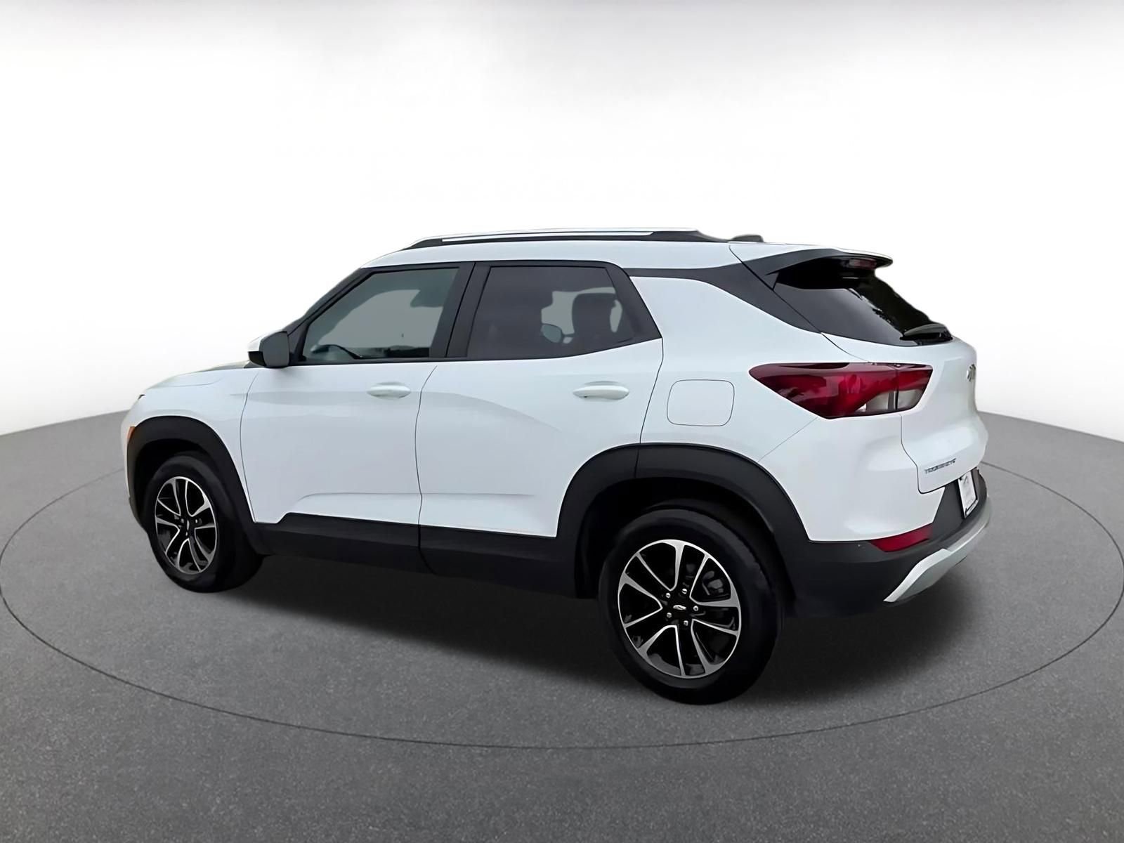 Thumbnail: 2025 Chevrolet TrailBlazer - 10