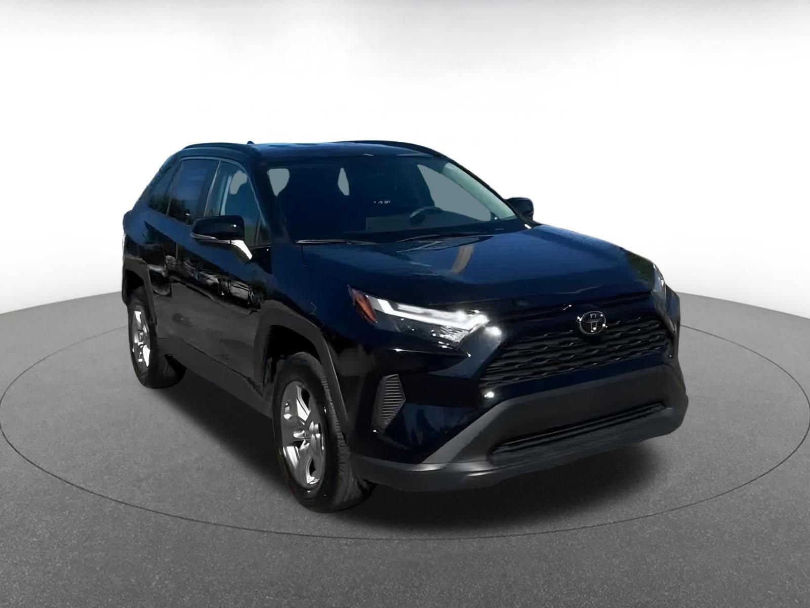 Thumbnail: 2025 Toyota RAV4 - 3