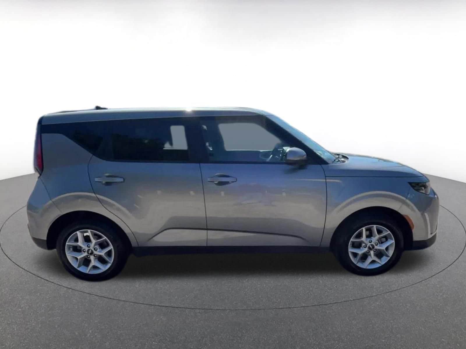 Thumbnail: 2025 Kia Soul - 16