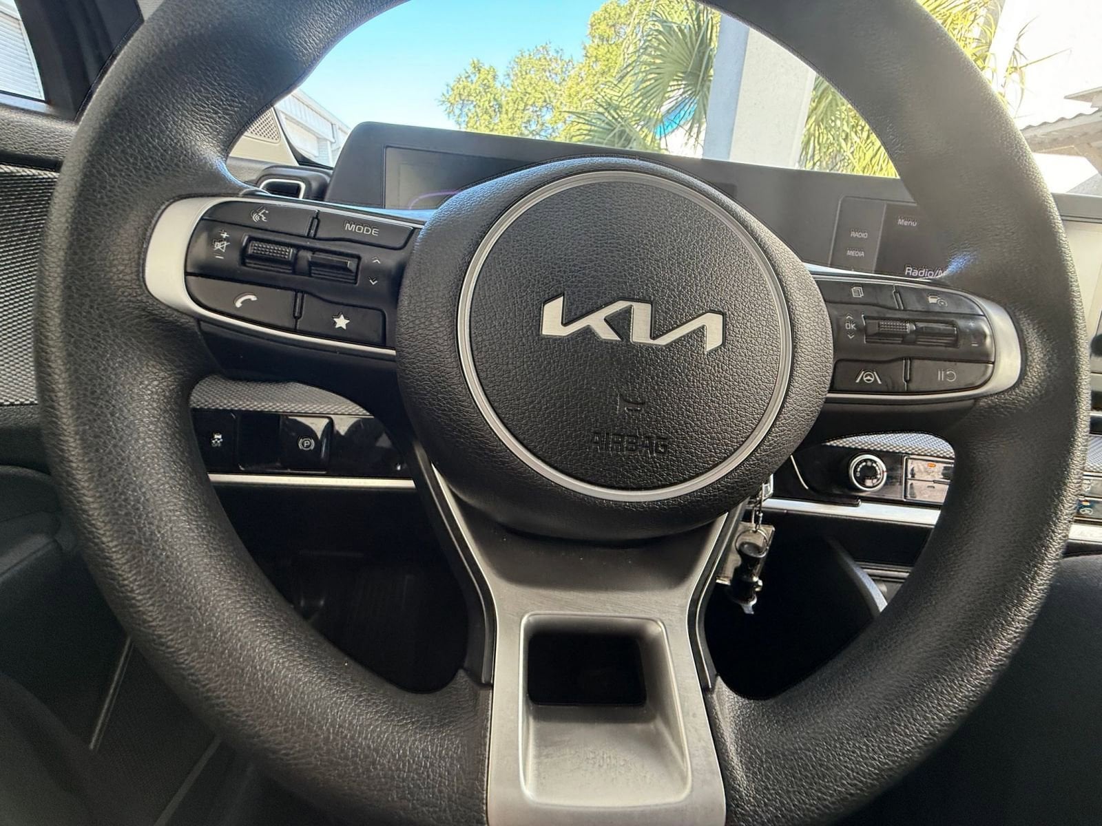 Thumbnail: 2025 Kia Sportage - 28