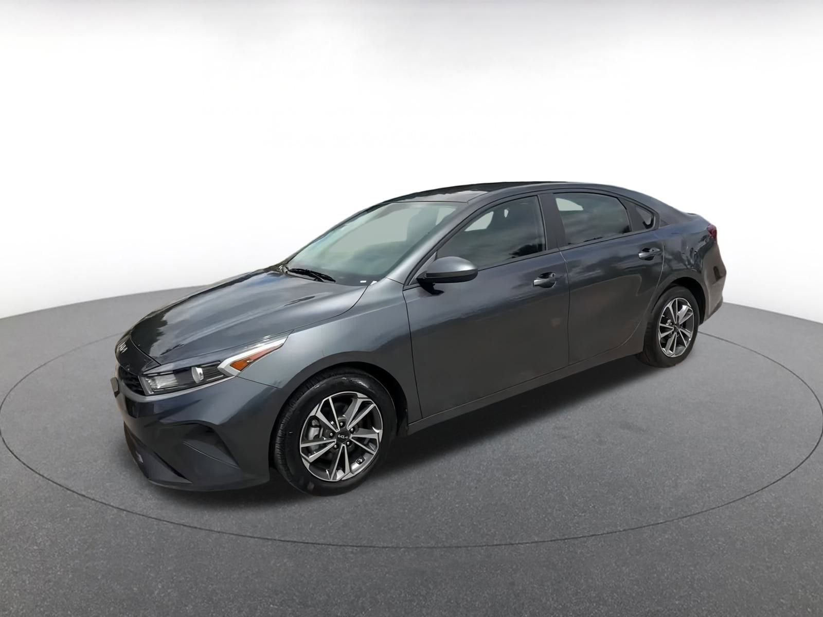 Thumbnail: 2024 Kia Forte - 7