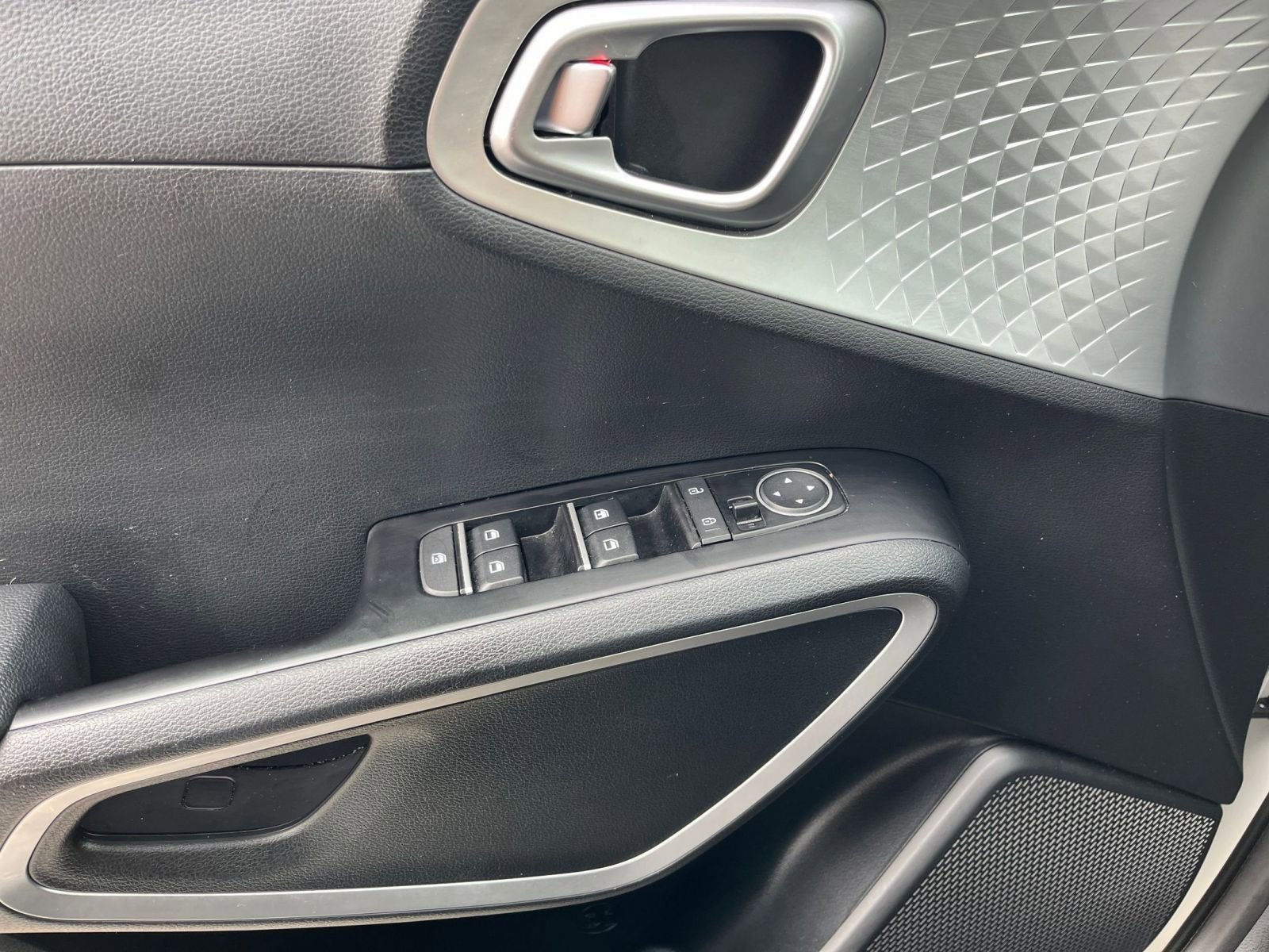 Thumbnail: 2025 Kia Soul - 18