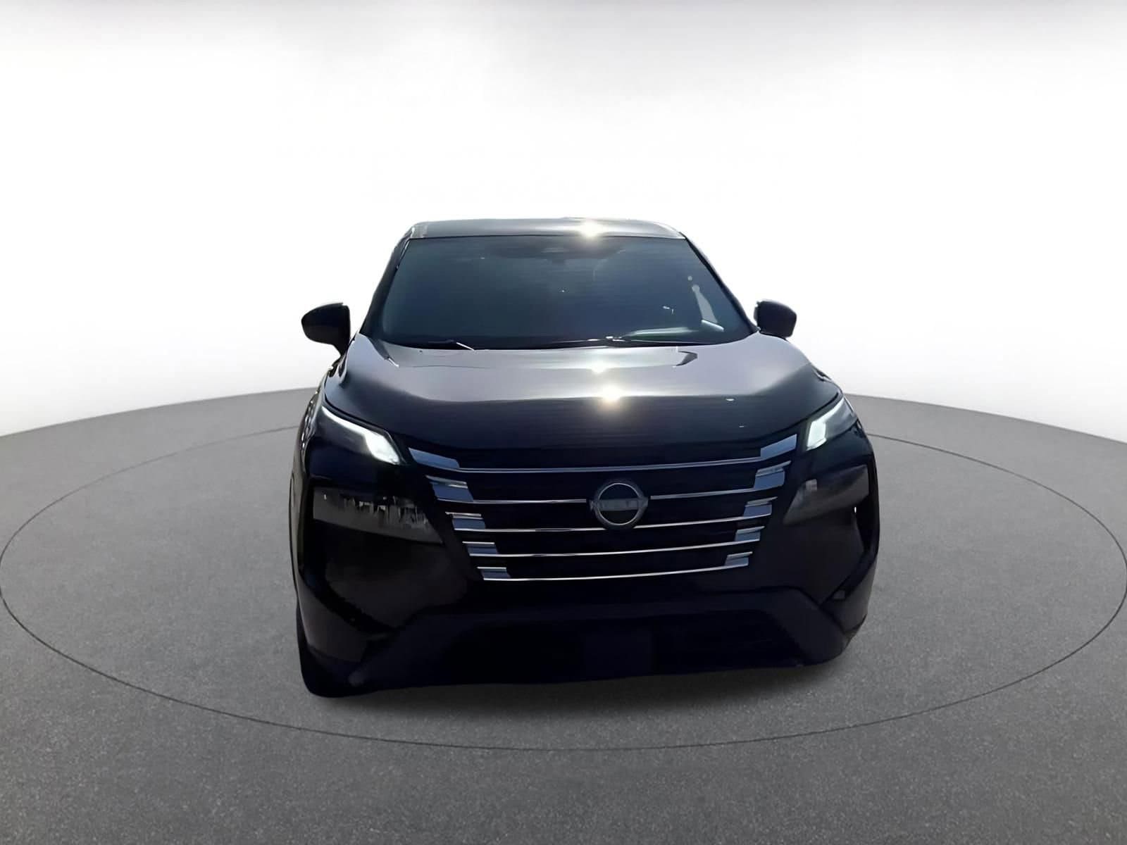 Thumbnail: 2025 Nissan Rogue - 4