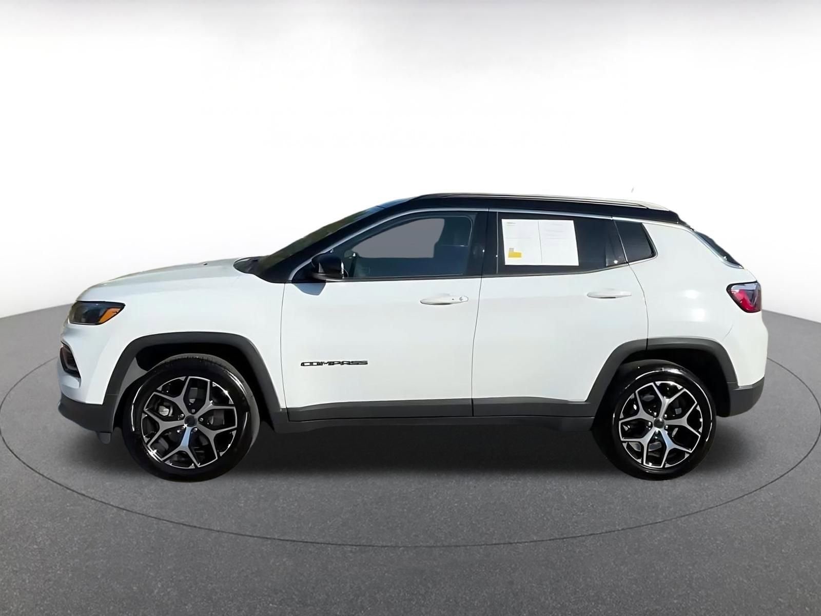 Thumbnail: 2025 Jeep Compass - 14