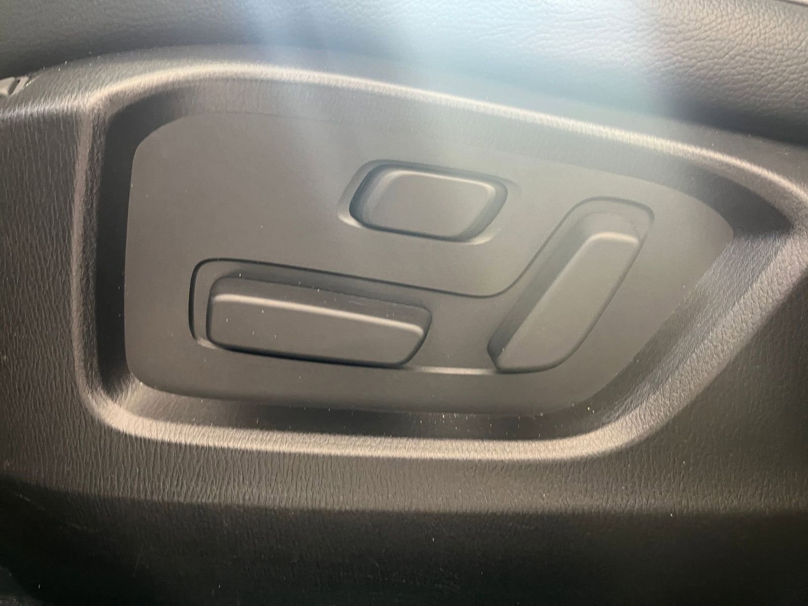 Thumbnail: 2025 Mazda CX-5 - 22