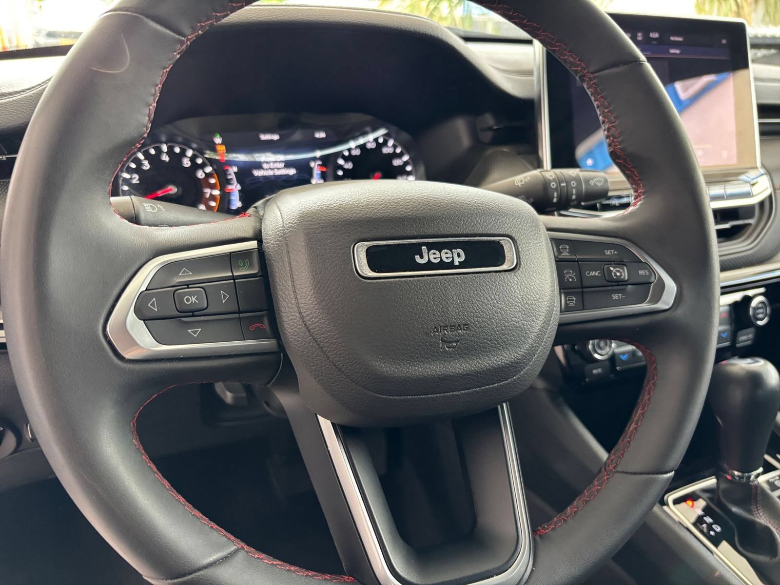 Thumbnail: 2025 Jeep Compass - 28