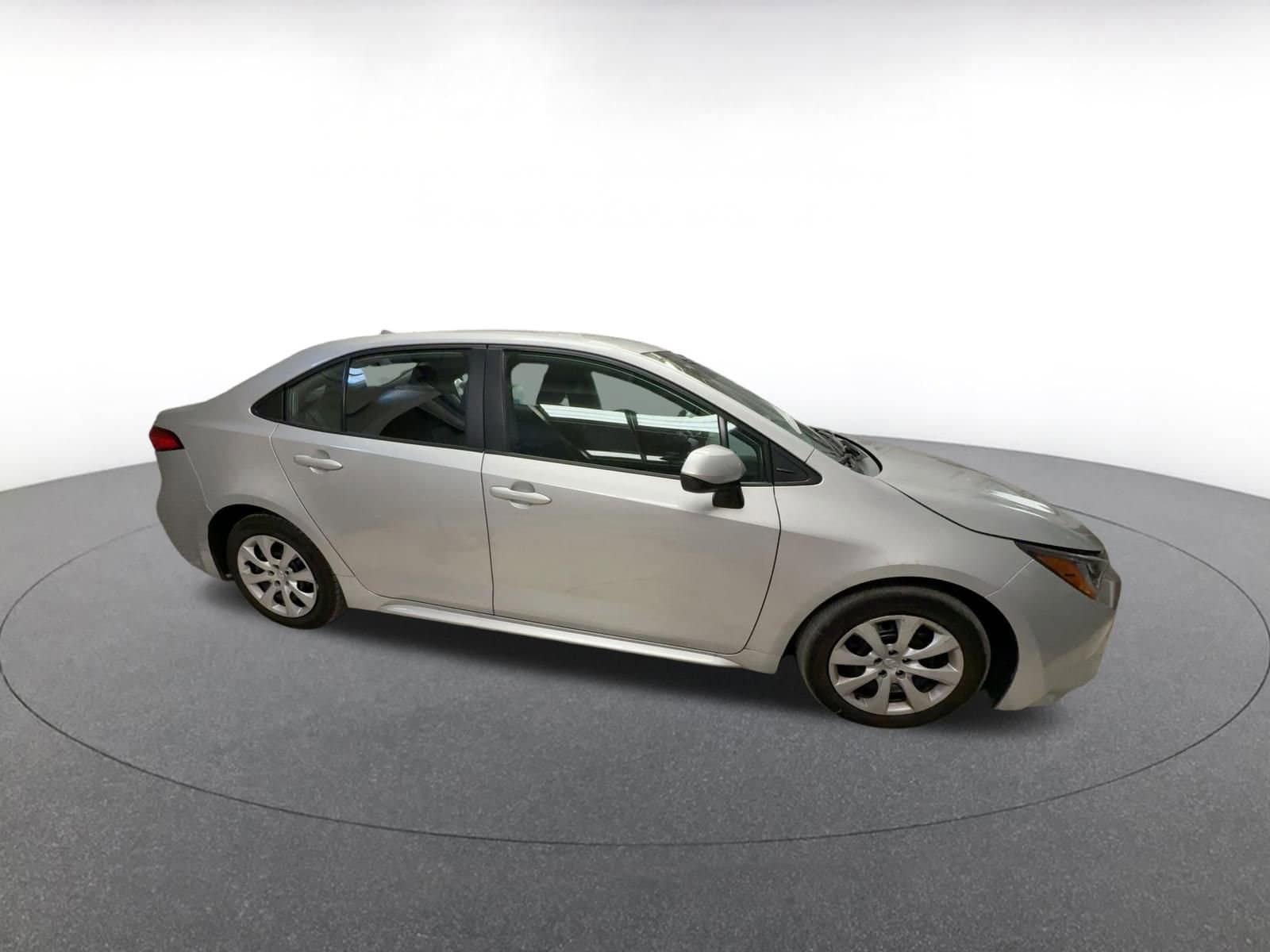 Thumbnail: 2025 Toyota Corolla - 2