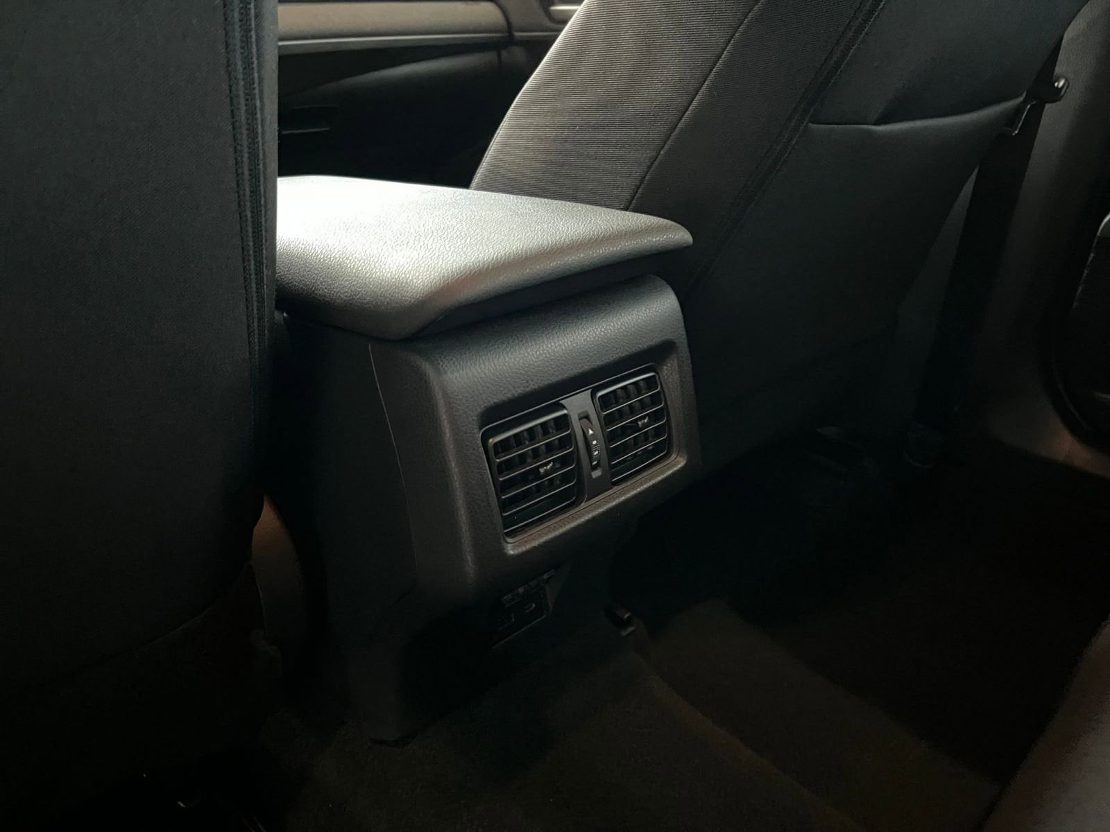 Thumbnail: 2025 Toyota Camry - 24