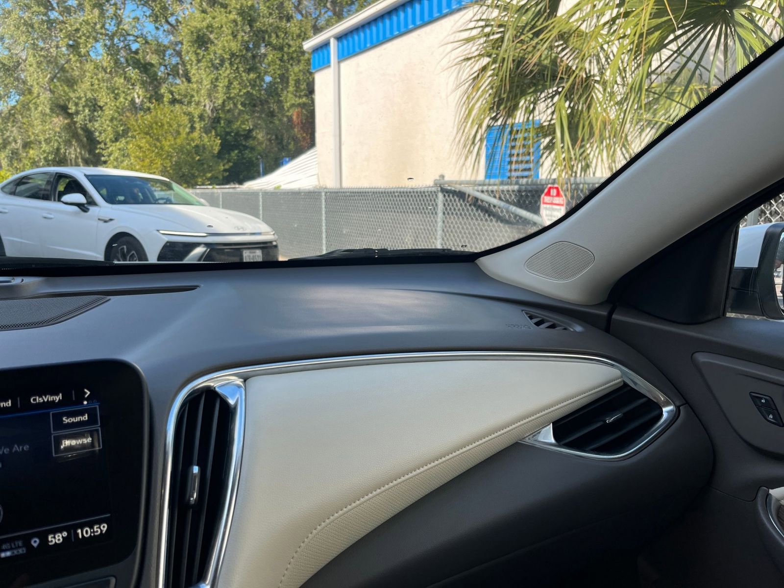 Thumbnail: 2024 Chevrolet Malibu - 35