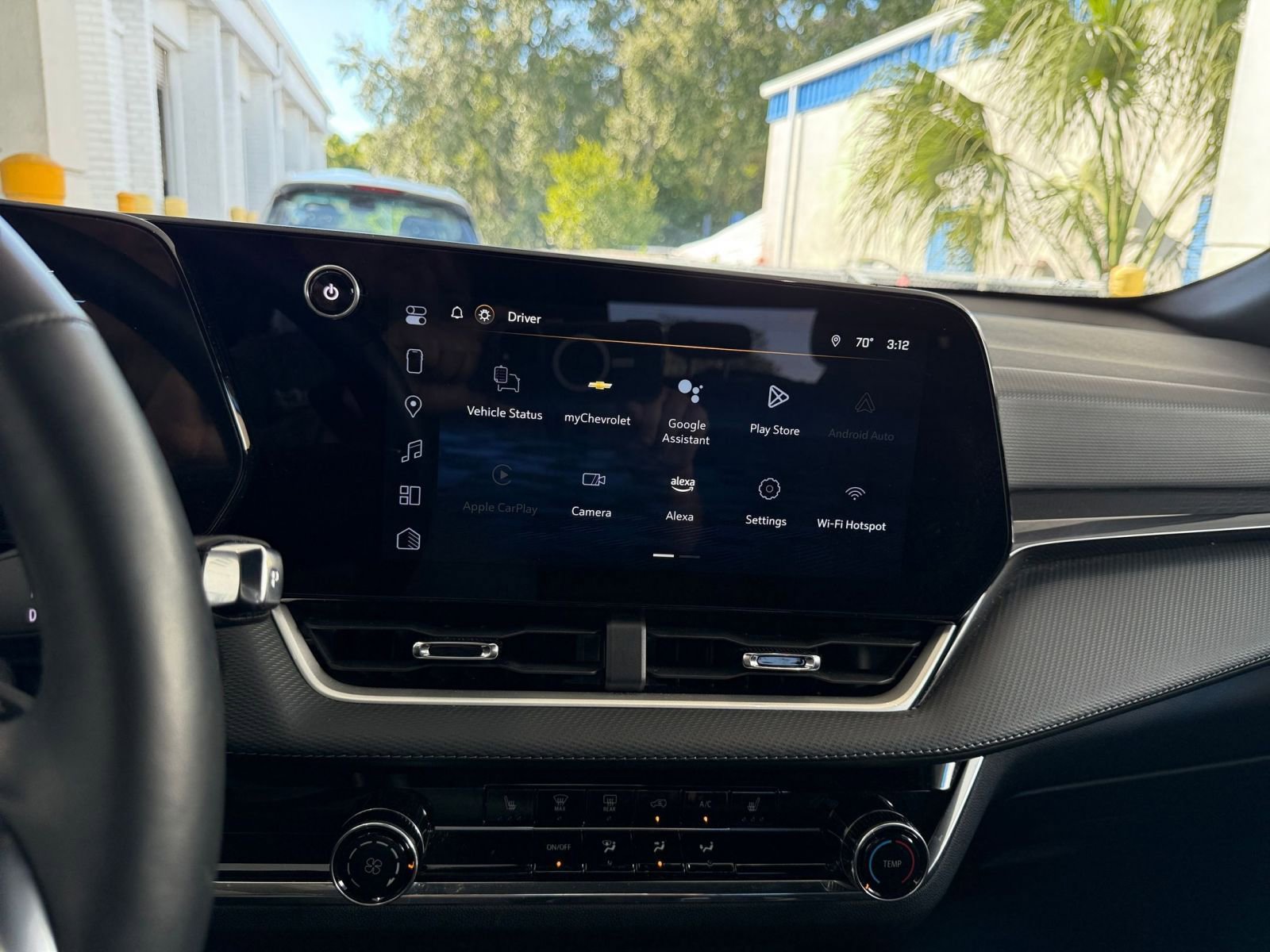 Thumbnail: 2025 Chevrolet Equinox - 18