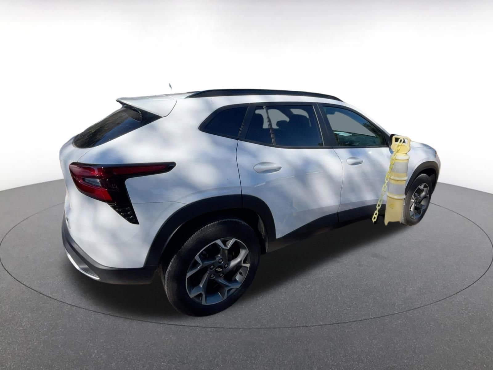 Thumbnail: 2025 Chevrolet Trax - 5