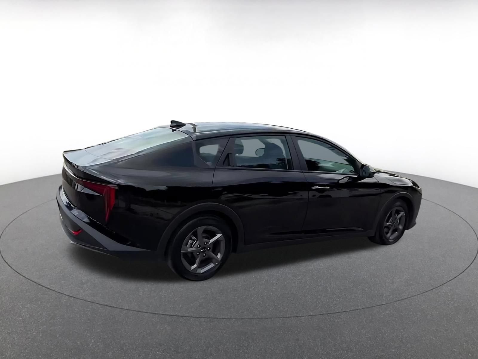Thumbnail: 2025 Kia K4 - 14