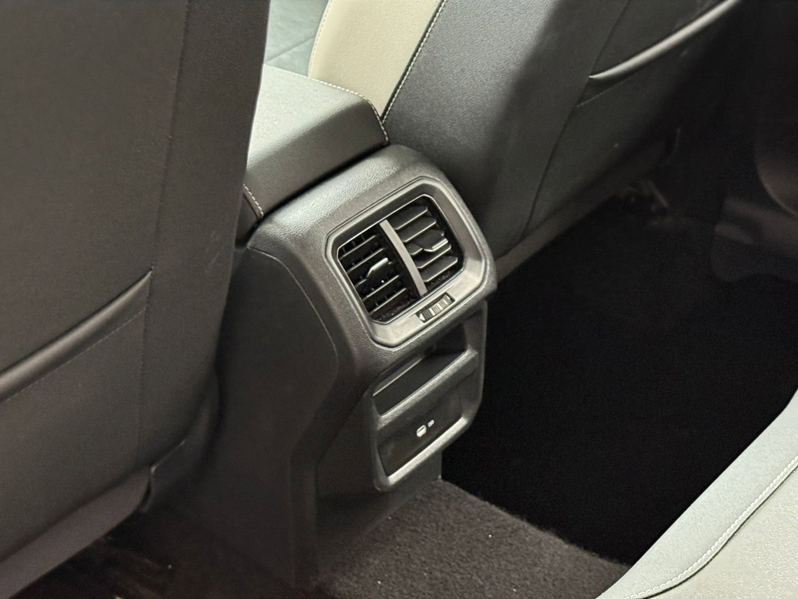 Thumbnail: 2025 Volkswagen Taos - 24