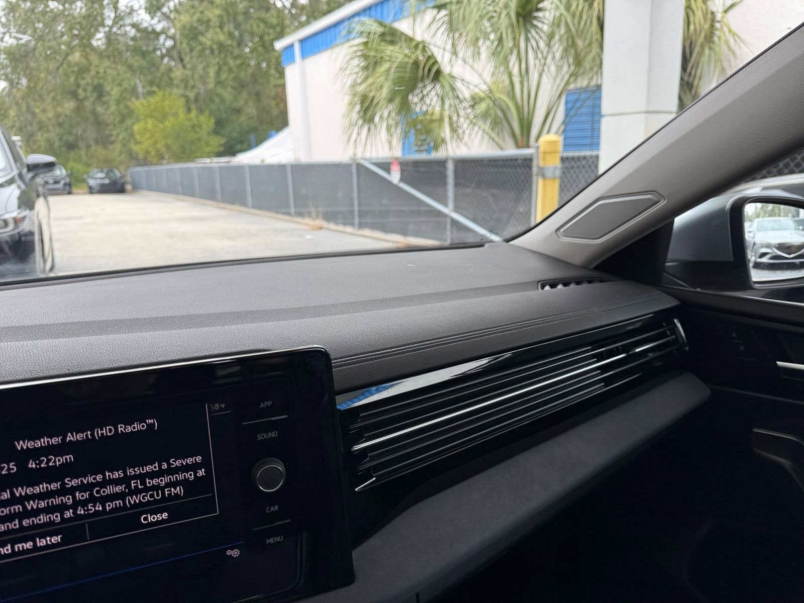 Thumbnail: 2025 Volkswagen Jetta - 35