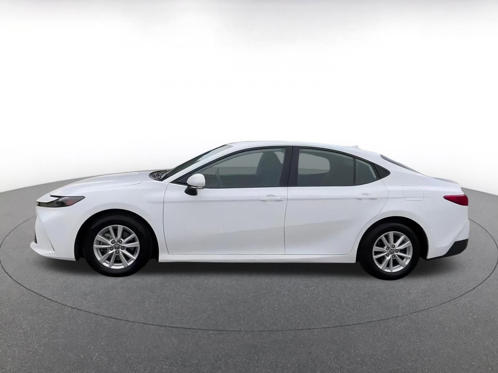 Thumbnail: 2025 Toyota Camry - 9