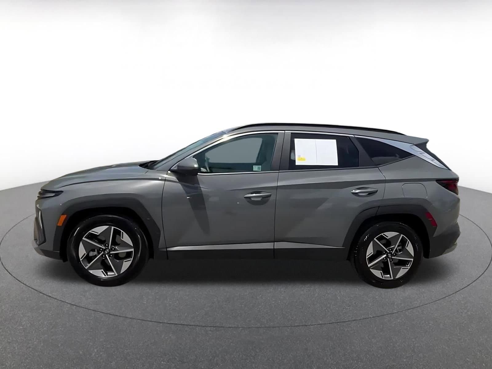 Thumbnail: 2025 Hyundai Tucson - 9