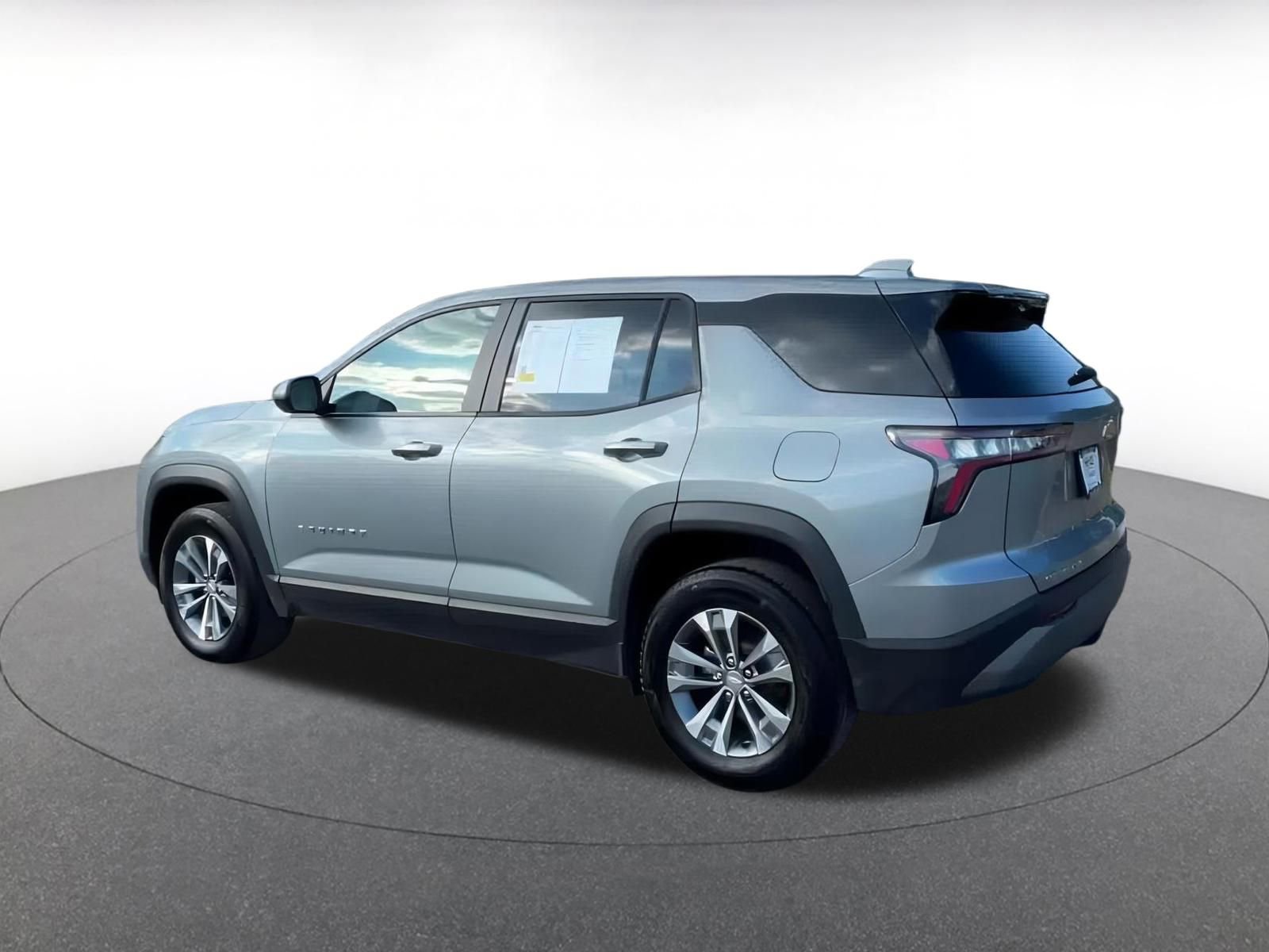 Thumbnail: 2025 Chevrolet Equinox - 10