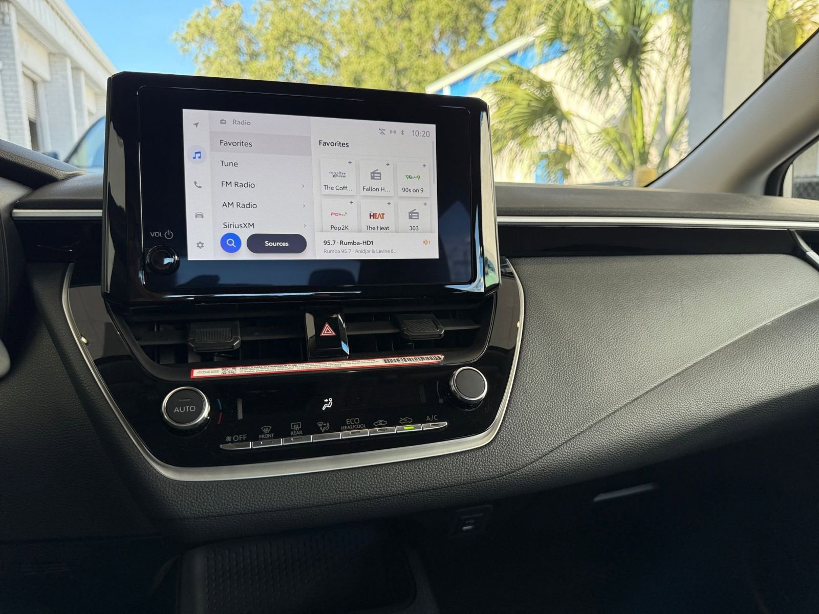 Thumbnail: 2025 Toyota Corolla - 18