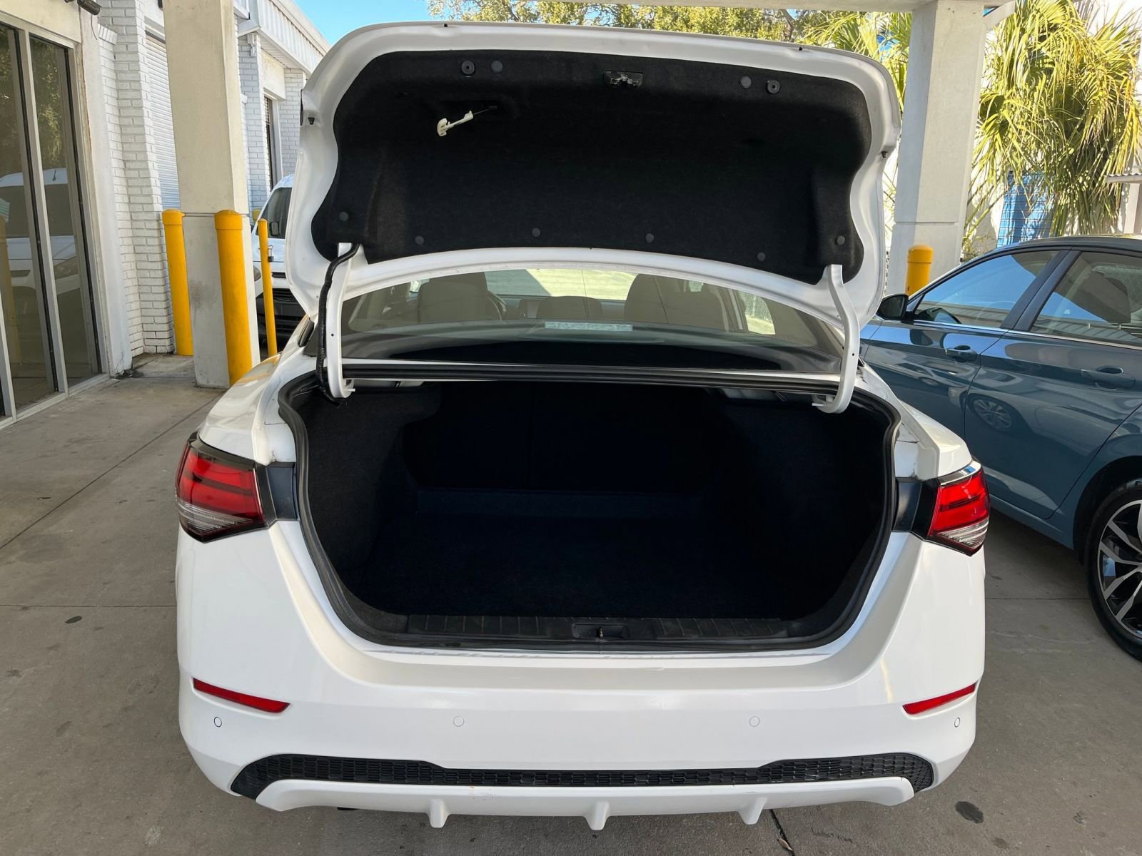 Thumbnail: 2025 Nissan Sentra - 29