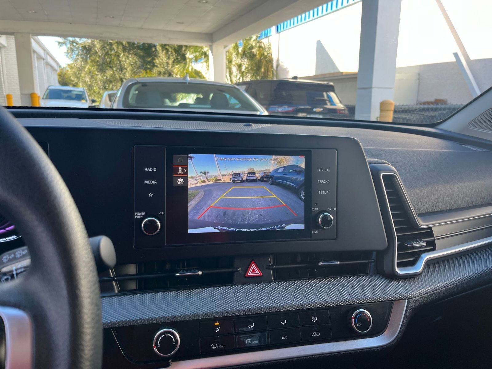 Thumbnail: 2025 Kia Sportage - 17