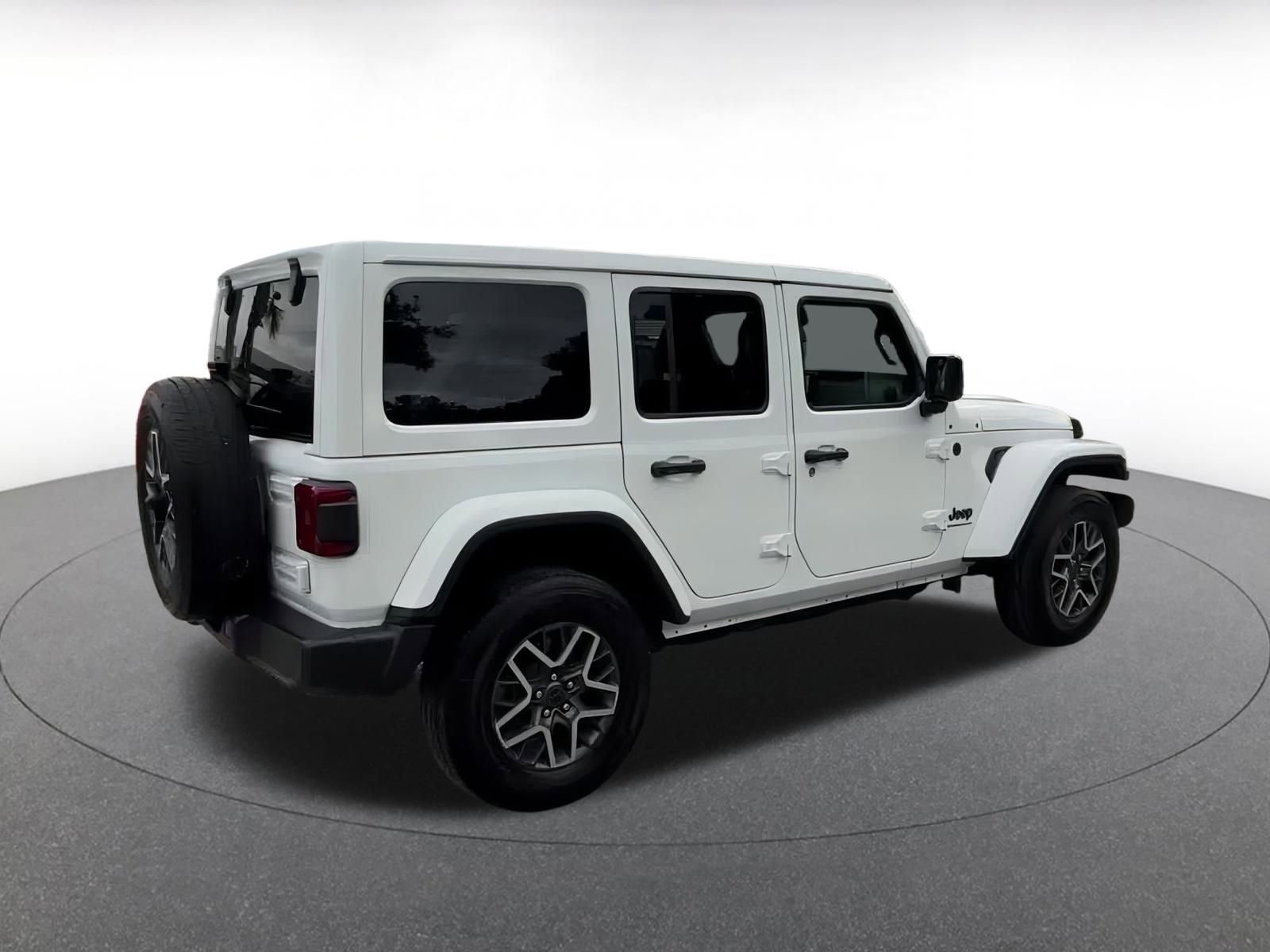 Thumbnail: 2025 Jeep Wrangler - 15