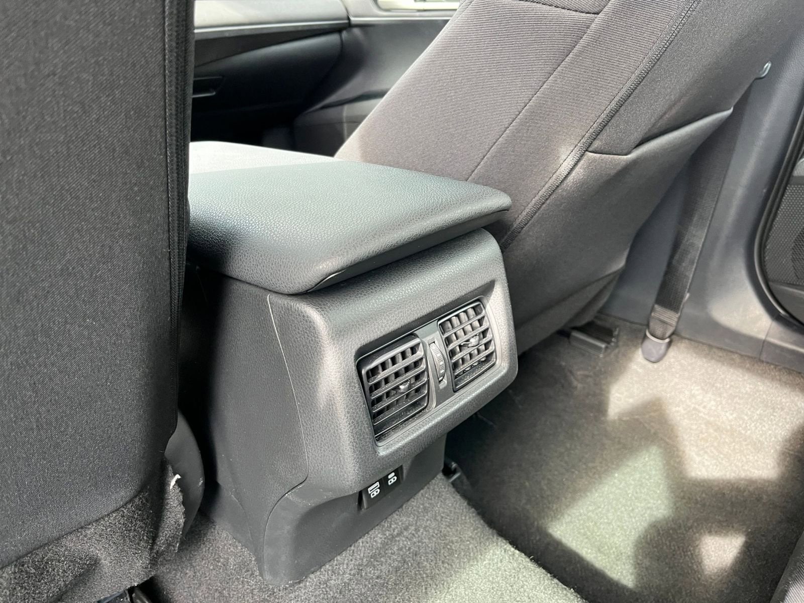 Thumbnail: 2025 Toyota Camry - 24