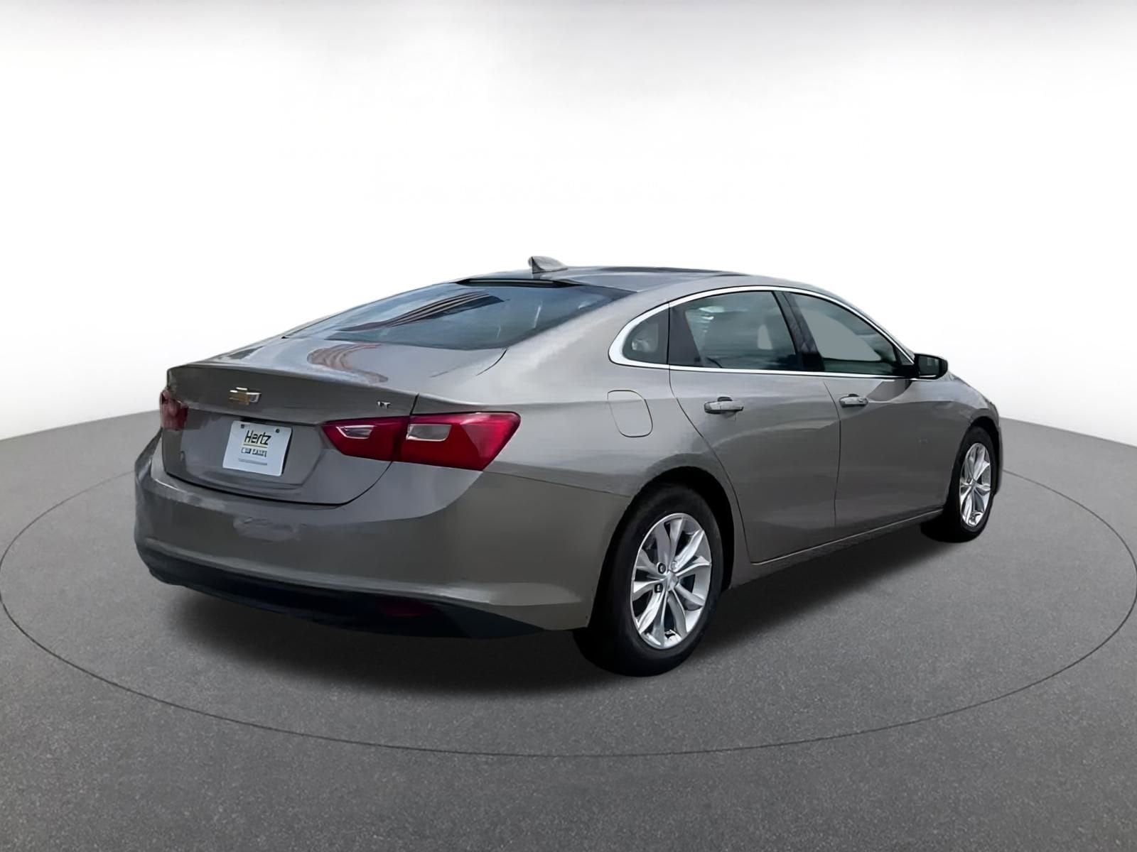 Thumbnail: 2023 Chevrolet Malibu - 12