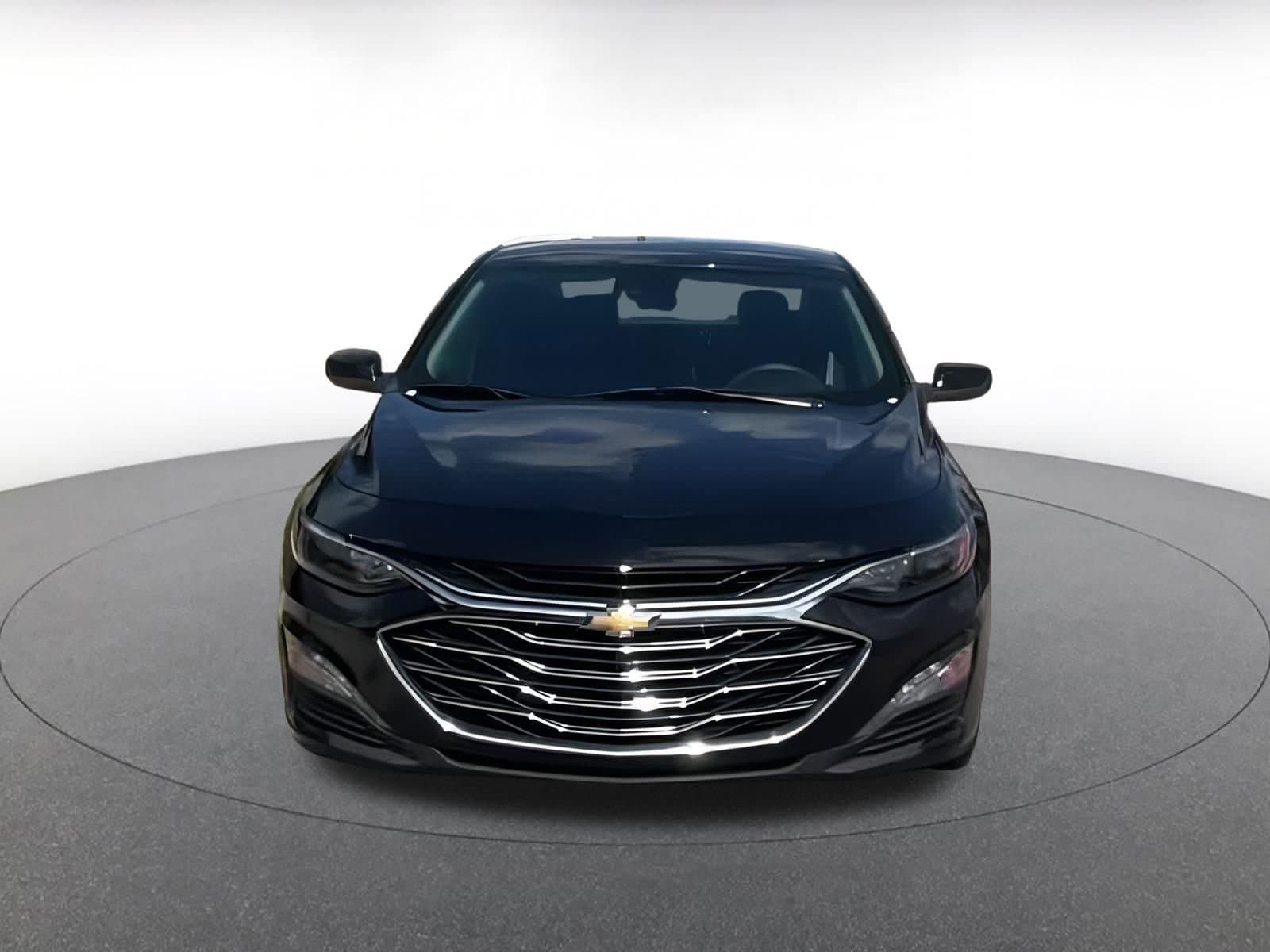 Thumbnail: 2023 Chevrolet Malibu - 5