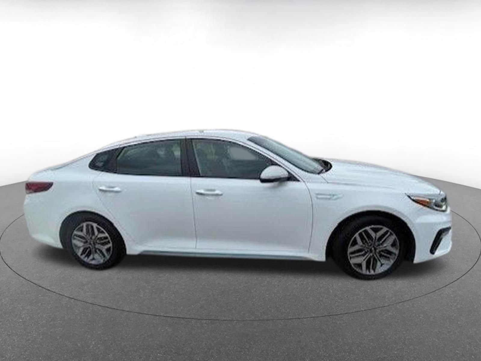 Thumbnail: 2020 Kia Optima - 8