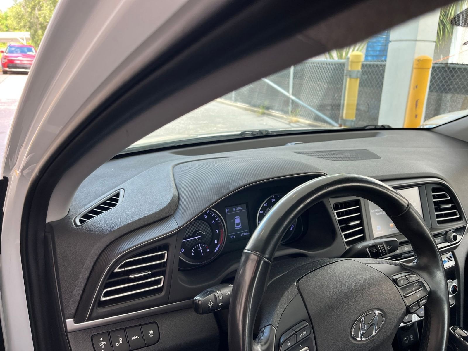 Thumbnail: 2020 Hyundai Elantra - 34