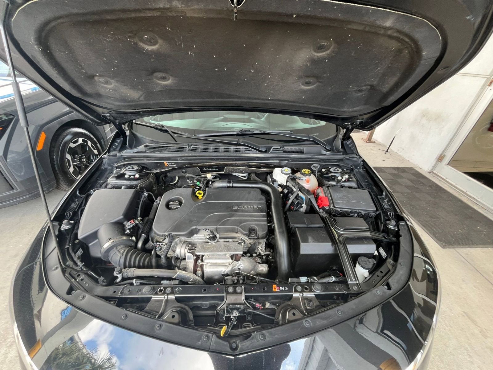 Thumbnail: 2023 Chevrolet Malibu - 32