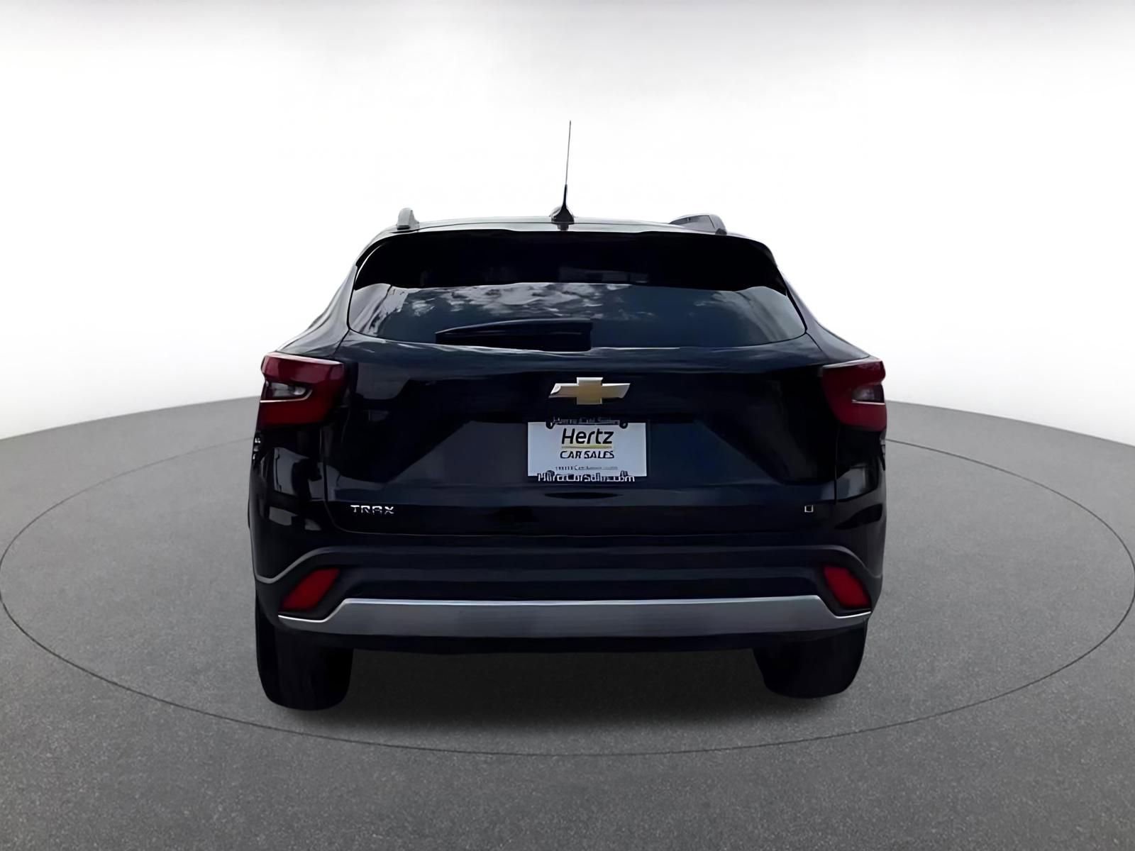 Thumbnail: 2025 Chevrolet Trax - 12