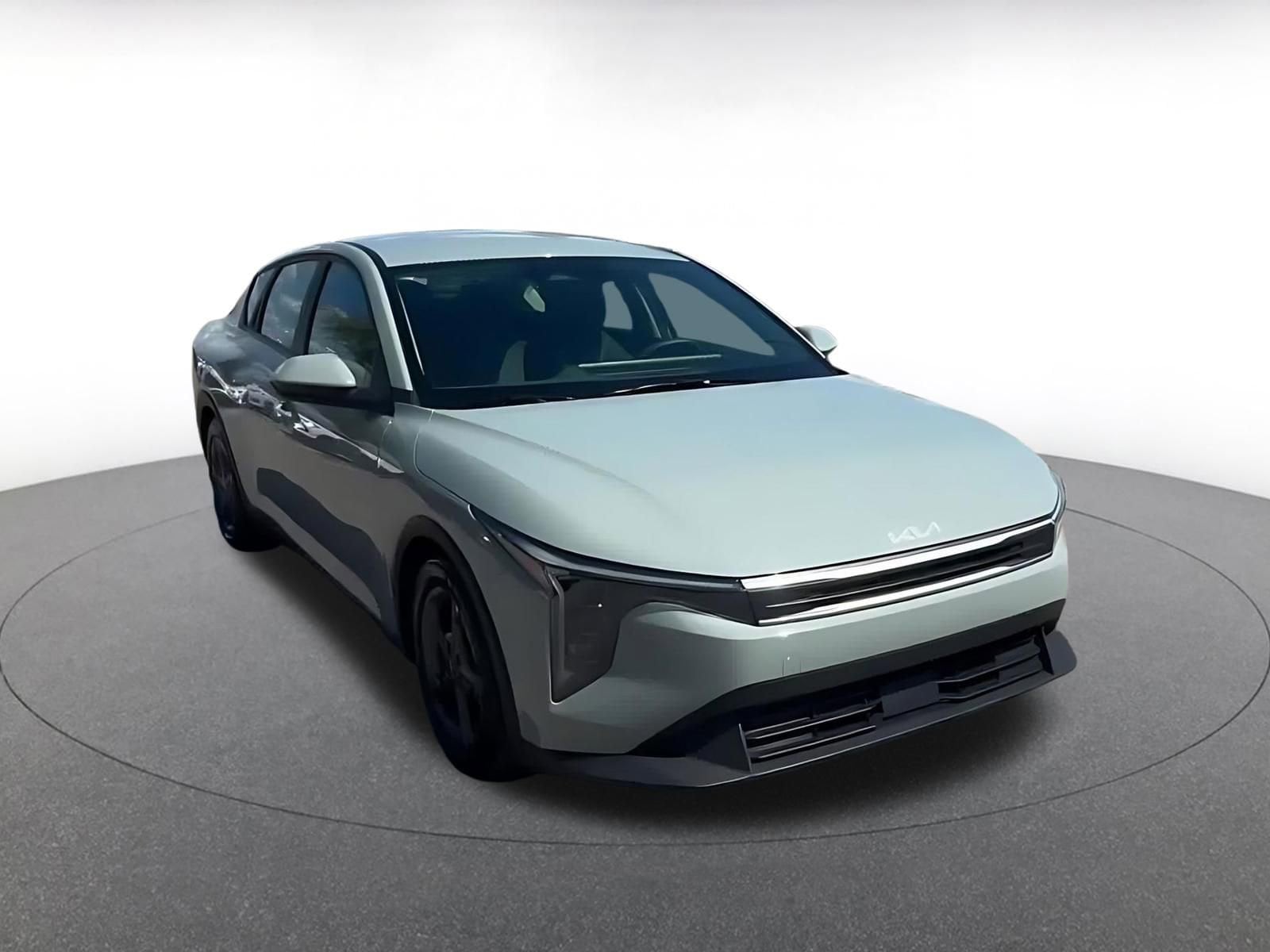 Thumbnail: 2025 Kia K4 - 3