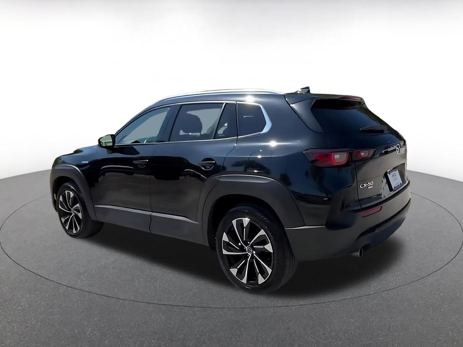 Thumbnail: 2025 Mazda CX-50 - 9