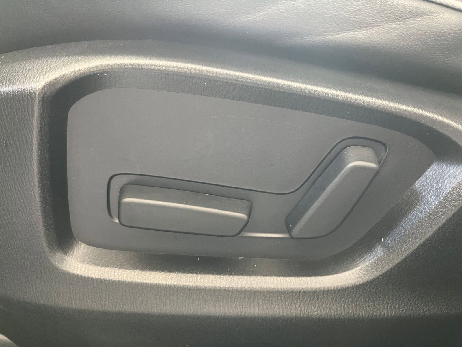 Thumbnail: 2025 Mazda CX-5 - 22