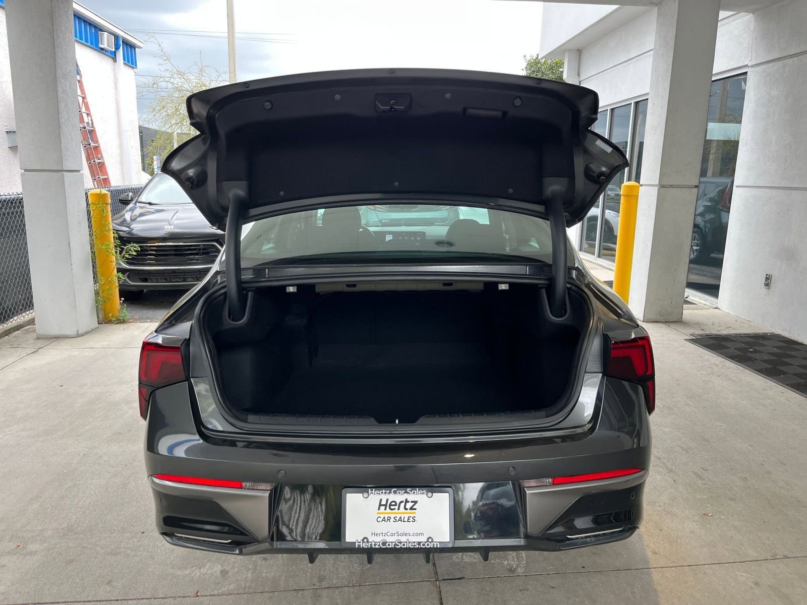 Thumbnail: 2025 Kia K5 - 32