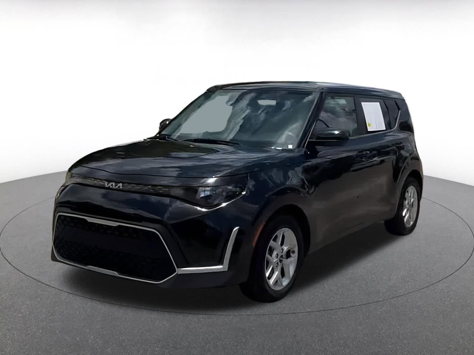 Thumbnail: 2023 Kia Soul - 6