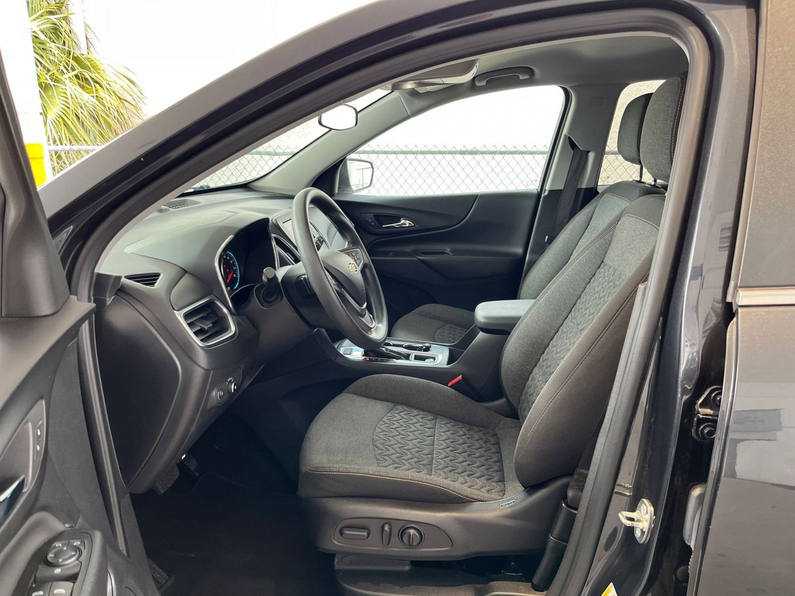 Thumbnail: 2023 Chevrolet Equinox - 27