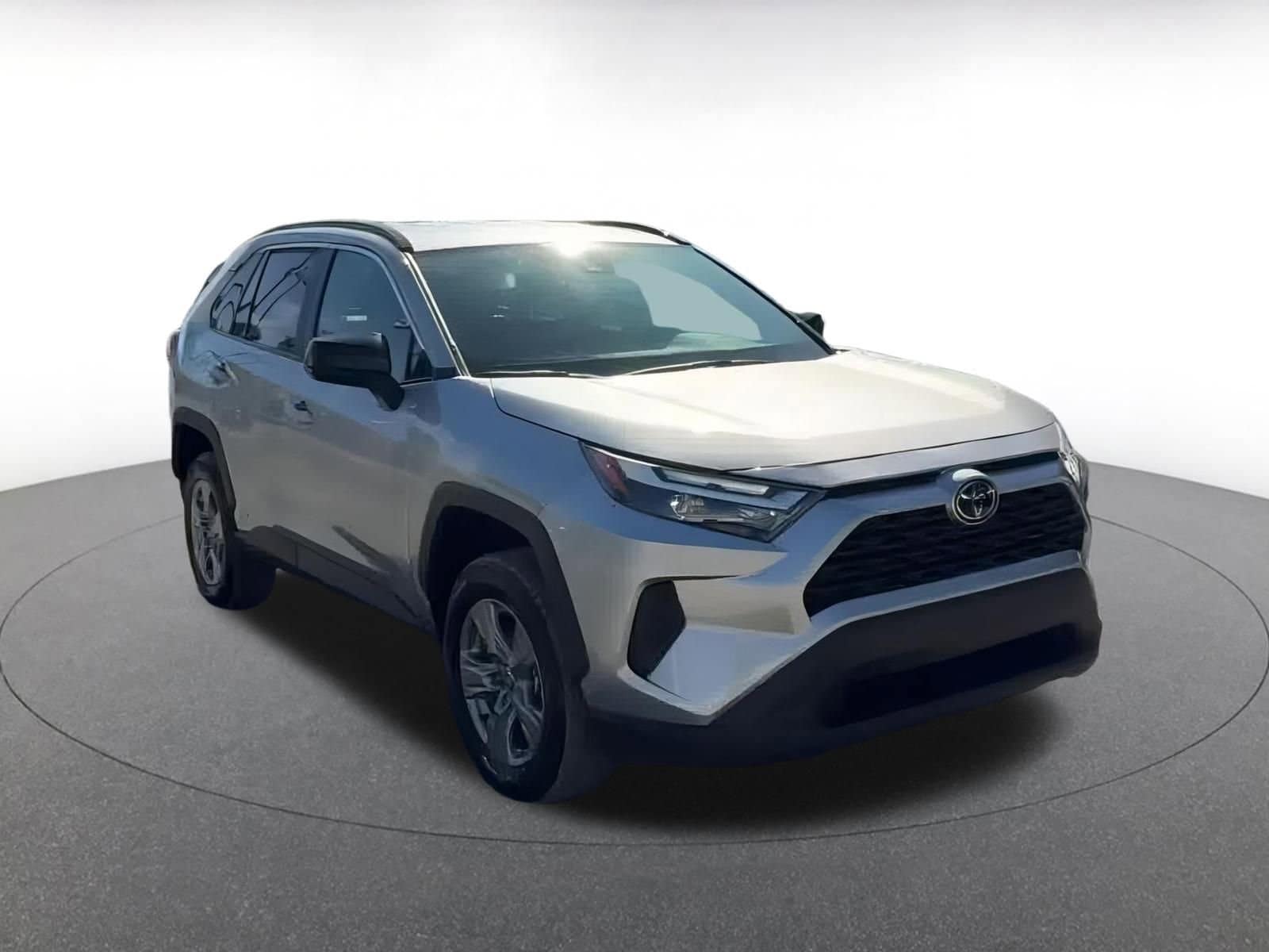 Thumbnail: 2025 Toyota RAV4 - 3