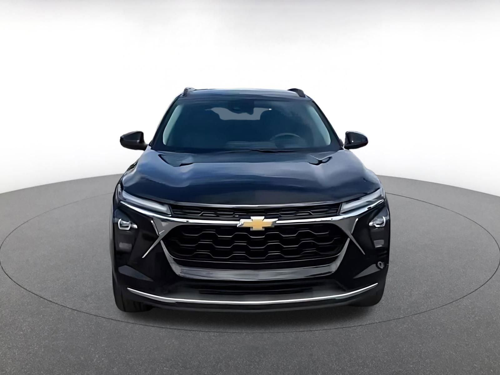 Thumbnail: 2025 Chevrolet Trax - 4