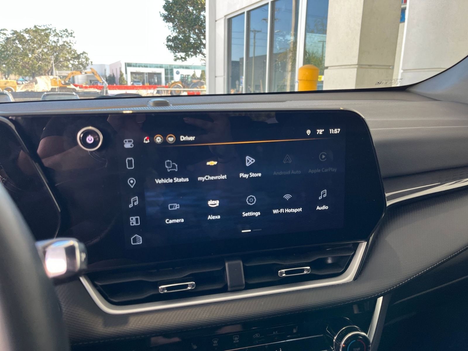 Thumbnail: 2025 Chevrolet Equinox - 21