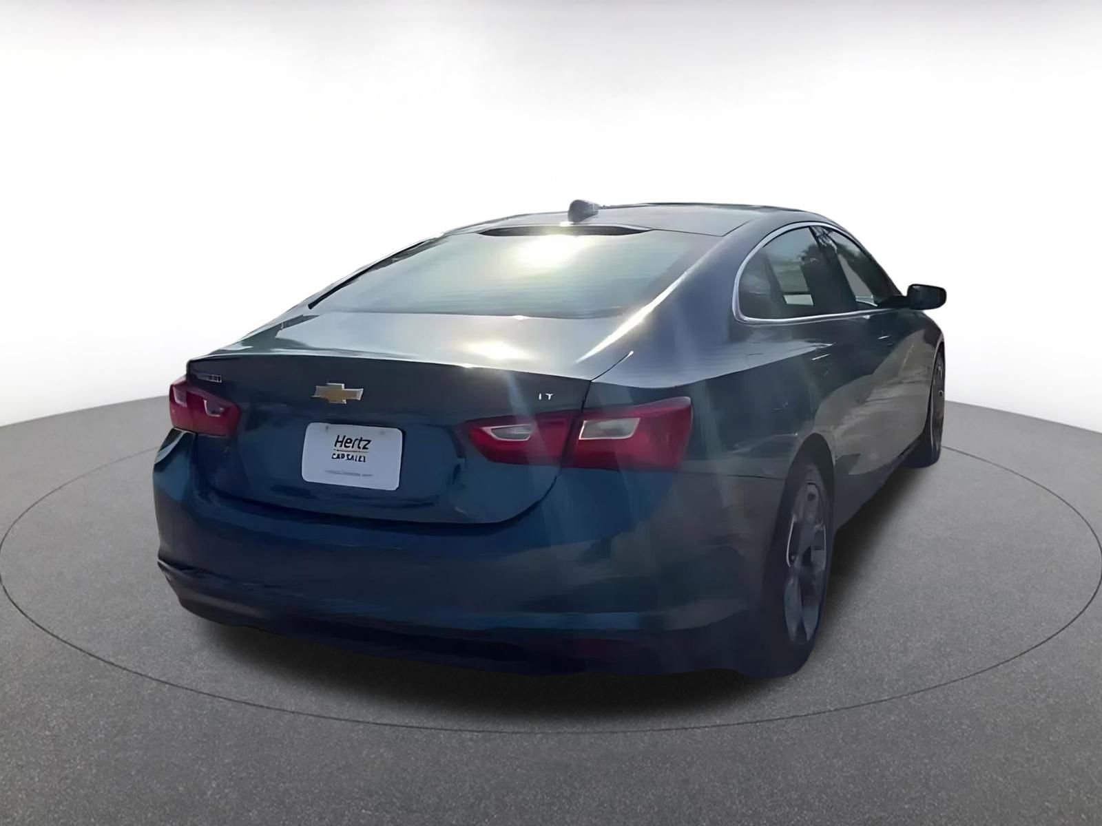 Thumbnail: 2024 Chevrolet Malibu - 15