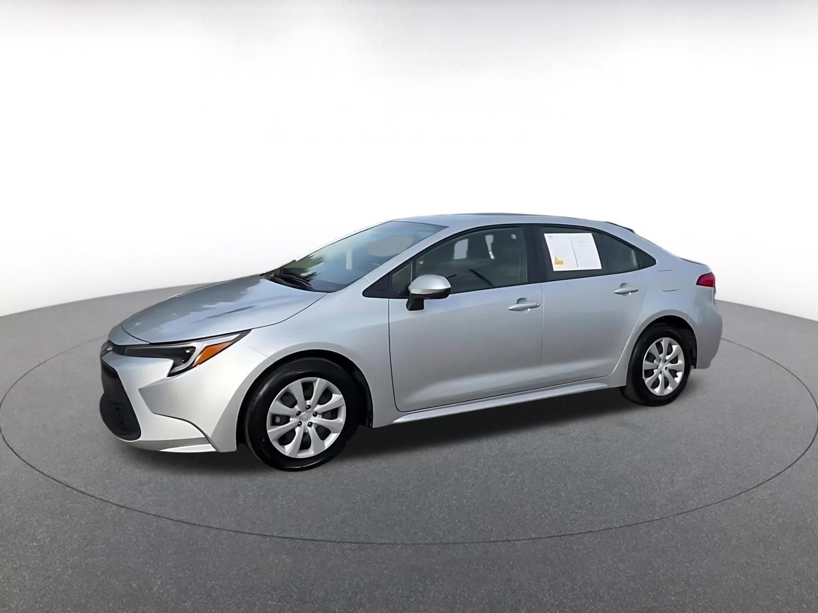 Thumbnail: 2025 Toyota Corolla - 8