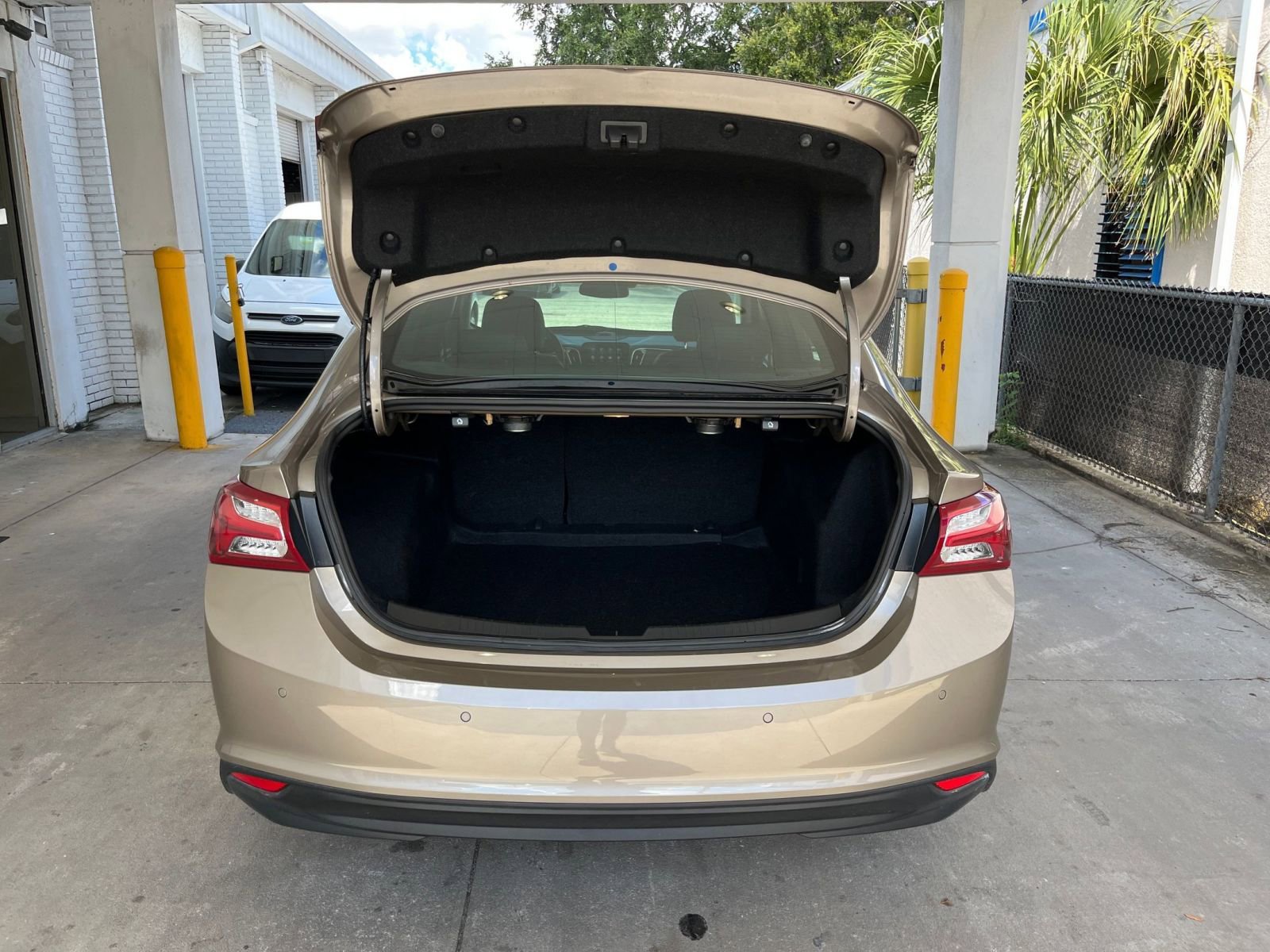 Thumbnail: 2024 Chevrolet Malibu - 31